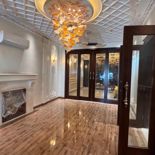 Prime Loacation 10 Marla Modern House For sale in DHA Phase 7, Lahore Pakistan-26