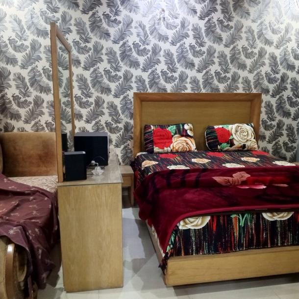 DHA Phase 4 Top Location 1 Kanal Upper Portion Fully Furnished For Rent-5