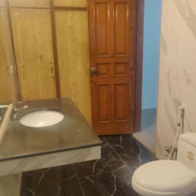 DHA Phase 3 Reasonable Price 10 Marla Full House For Rent