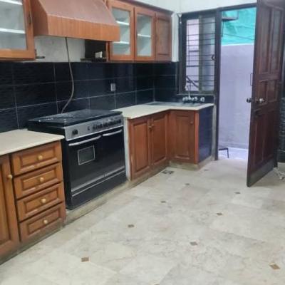 DHA Phase 3 Reasonable Price 10 Marla Full House For Rent