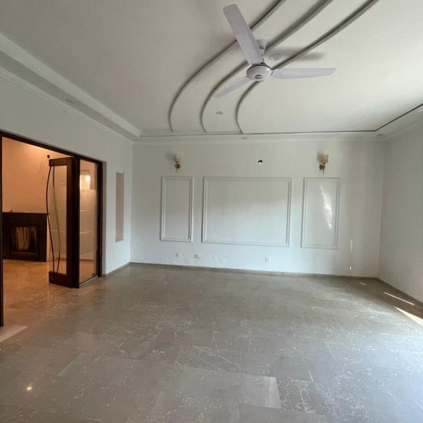 Dha Phase 4 Direct Deal 1 Kanal Full House Proper Double Unit For Rent-4