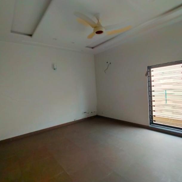 Cheapest Price 1 Kanal Upper Portion Lower Lock For Rent-6