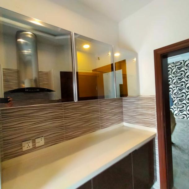 Cheapest Price 1 Kanal Upper Portion Lower Lock For Rent-7