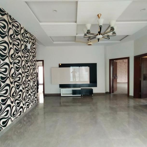 Cheapest Price 1 Kanal Upper Portion Lower Lock For Rent-9