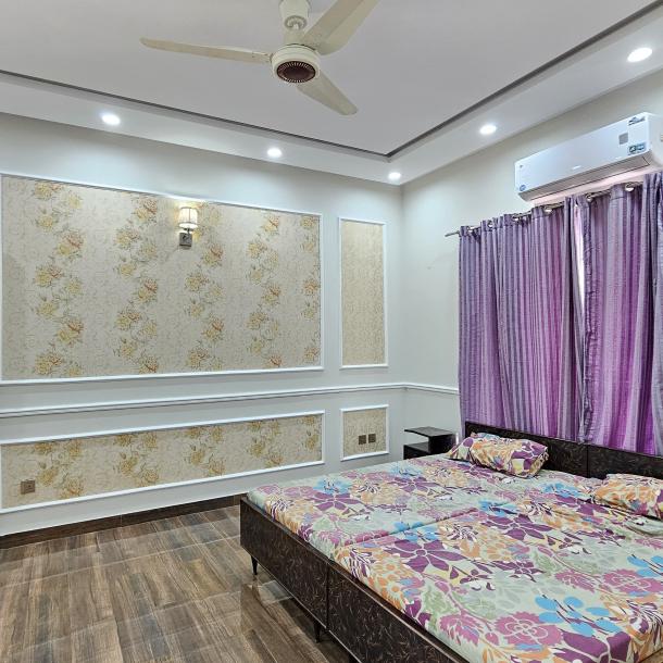 Prime Location 1 Kanal Brand New Upper Portion For Rent-12
