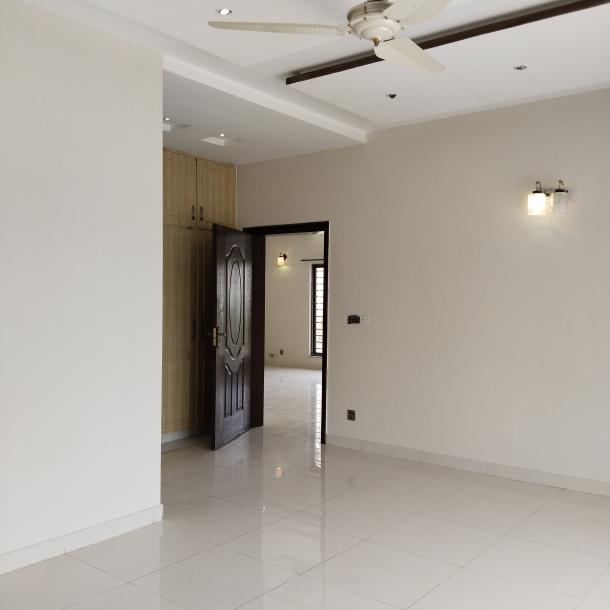 DHA Phase 6 kanal upper portion seaprate gate for rent-7