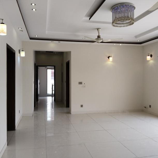 DHA Phase 6 kanal upper portion seaprate gate for rent-8