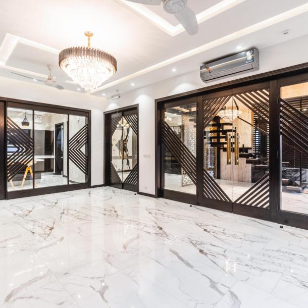 1 Kanal Facing Park Luxury Modern House for Sale-10