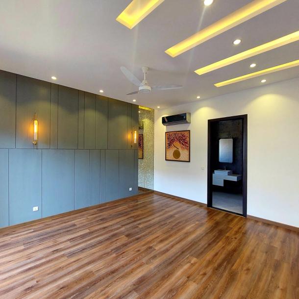 1 Kanal Facing Park Luxury Modern House for Sale-20