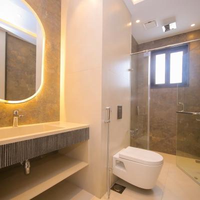 10 Marla Near to Commercial Modern Design Luxury Living House for Sale