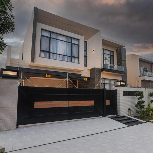 1 Kanal Fully Furnished Luxury Living House For Sale In DHA Phase-1