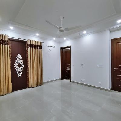 1 Kanal Most Luxury Modern Living House for Sale