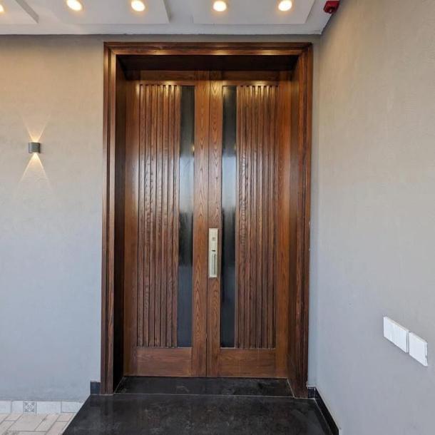 8 Marla Modern Design On Main Road Luxury Bungalow For Sale In DHA 9 Town Lahore-3