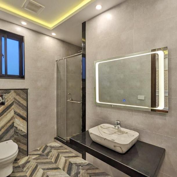 8 Marla Modern Design On Main Road Luxury Bungalow For Sale In DHA 9 Town Lahore-8