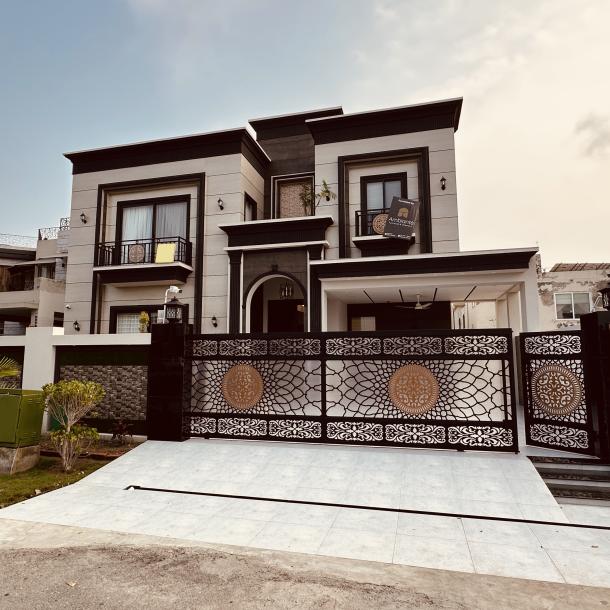 Solar Installed Fully Furnished 1 Kanal Modern Design House for Sale-1