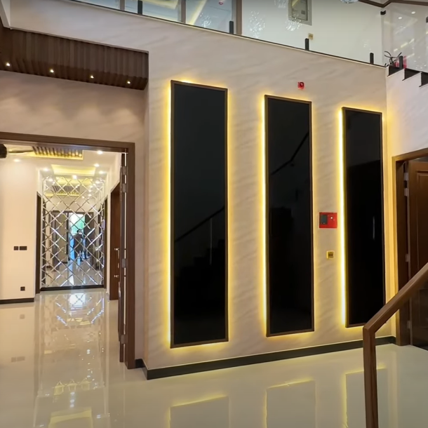 1 Kanal Most Luxury Modern Living House for Sale-3