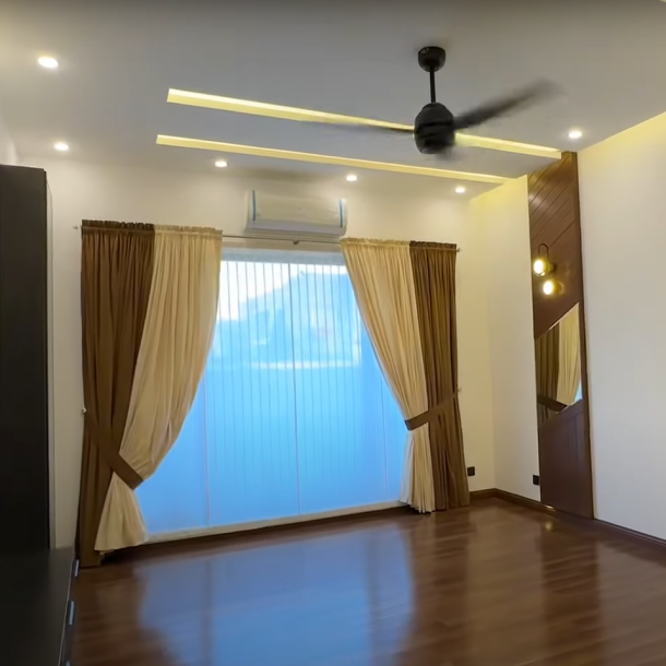 1 Kanal Most Luxury Modern Living House for Sale-12