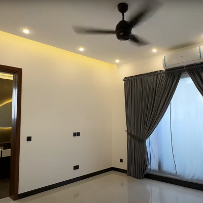 1 Kanal Most Luxury Modern Living House for Sale