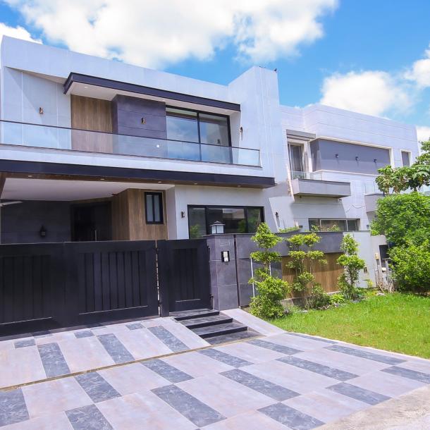 Luxury 10 Marla Home for Sale in DHA Phase 5 Lahore-1