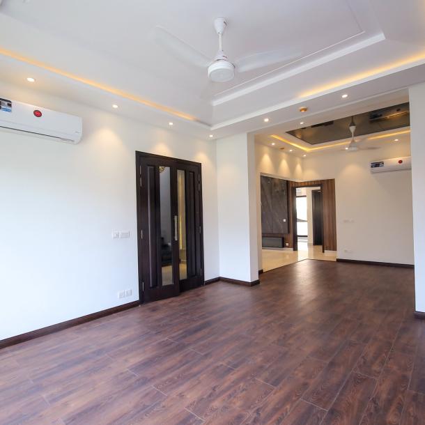 Luxury 10 Marla Home for Sale in DHA Phase 5 Lahore-11