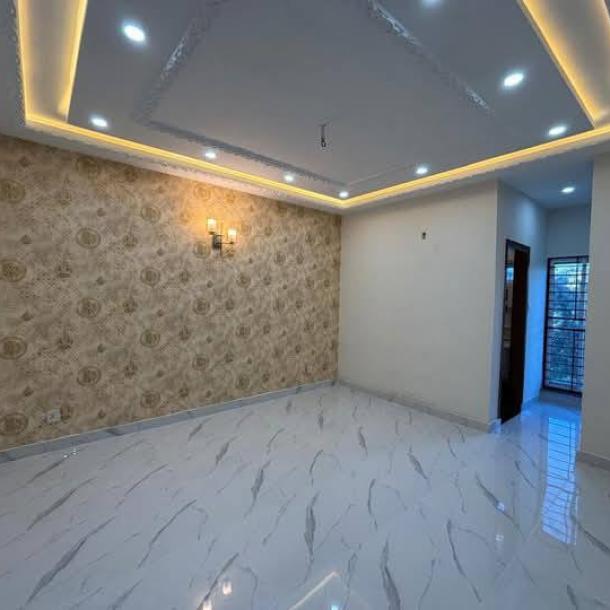 5 Marla Ultra Modern House for Sale in Buch Villas Multan Near Commercial Area-4