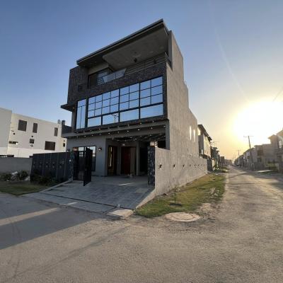 8.75 Marla Corner Park Facing Triple Story Ultra-Modern House for Sale in Buch Villas, Multan.