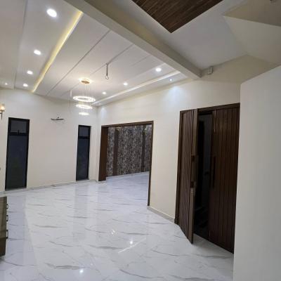 Royal Orchard Multan 5 Marla Corner Designer House for Sale – 50ft Wide Front