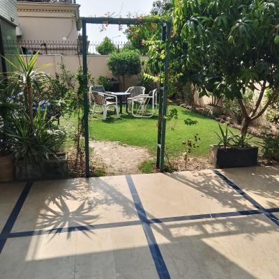 Prime Location Beautiful 10 Marla House For Rent In DHA Lahore Phase 6