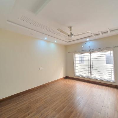 Peaceful Place 1 Kanal Non Furnished House Available For Rent In DHA Lahore Phase 7 Block T