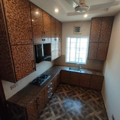 Beautiful 1 Kanal Upper Portion Available For Rant In DHA Lahore