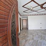 Beautiful 1 Kanal Upper Portion Available For Rant In DHA Lahore
