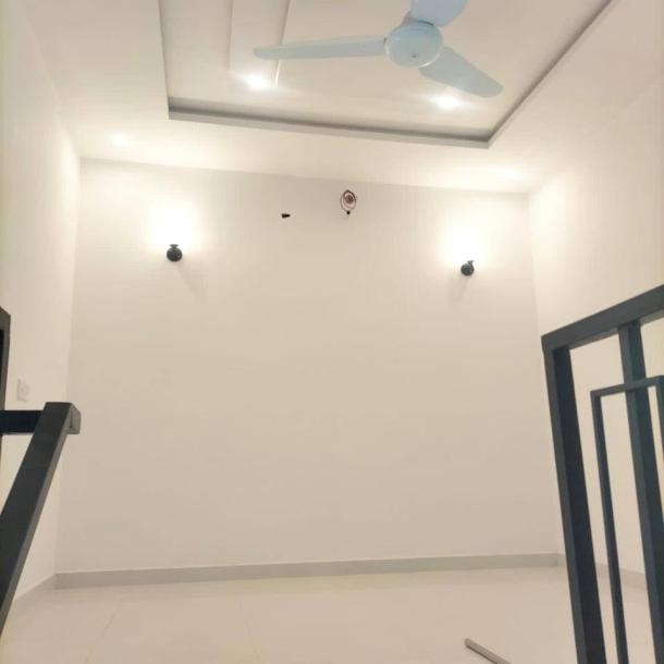 Elegant 1 Kanalk Upper Portion Available For Rant In DHA Lahore-3