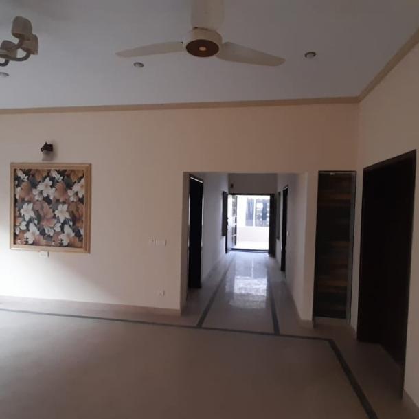 Near To Park 11.5 Marla Apartment Available For Rent In Askari 10 Sector F-3