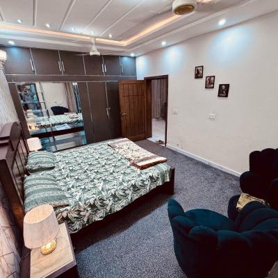 Beautiful 1 Kanal Lower Portion Available For Rent In DHA Lahore Phase 7