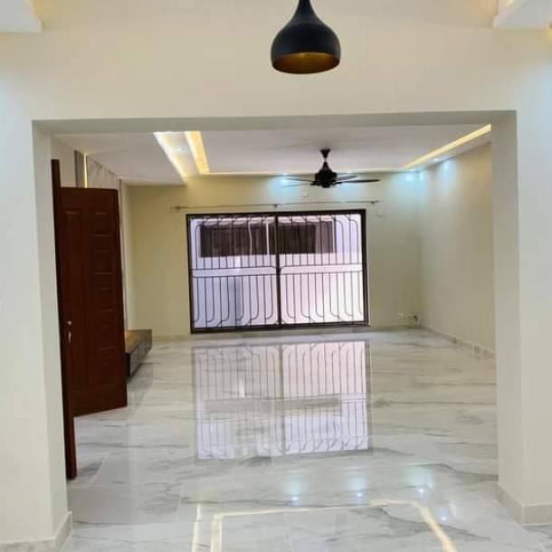 Beautiful Design Upper Portion Available For Rent In Askari 10 Sector S-1