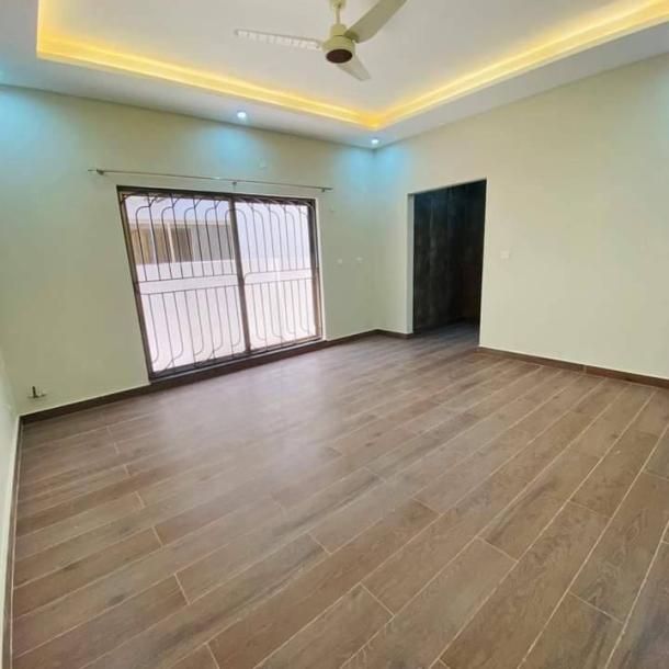 Beautiful Design Upper Portion Available For Rent In Askari 10 Sector S-3