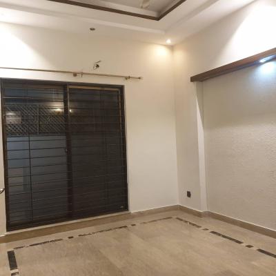 Facing Park And Mosque 1 Kanal Slightly Used House Available For Sale In DHA Lahore Phase 5