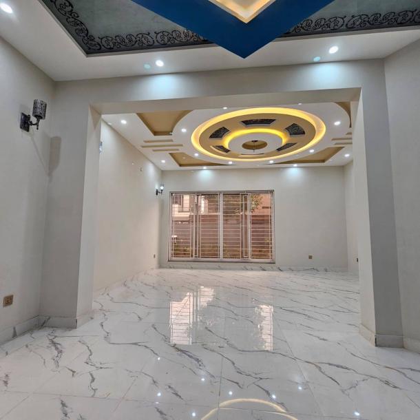 Independent Excess 1 Kanal Upper Portion Available For Rent In DHA Lahore Phase 7-2