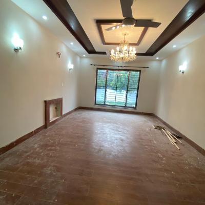 DHA Phase 1 Affordable 1 Kanal Lower Portion Available For Rent