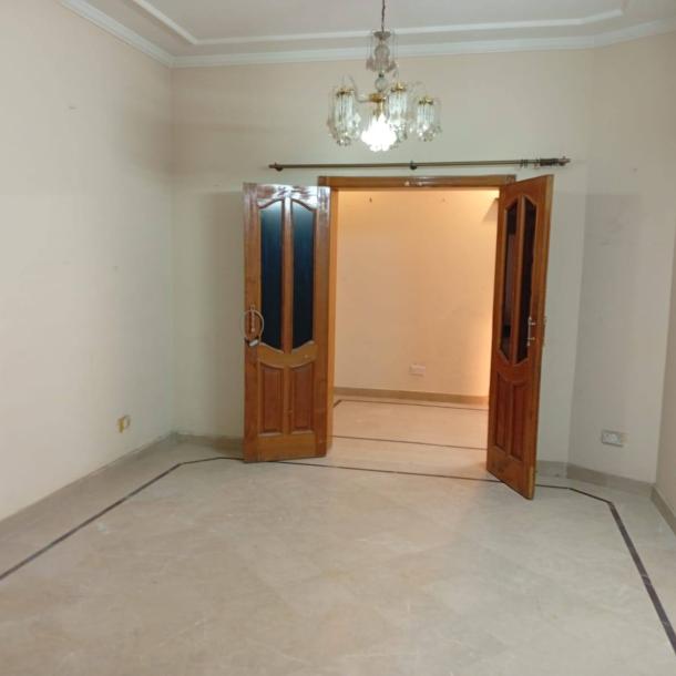 DHA Phase 3 Reasonable Price 1 Kanal Upper Portion Available For Rent In DHA Lahore Phase 3-1