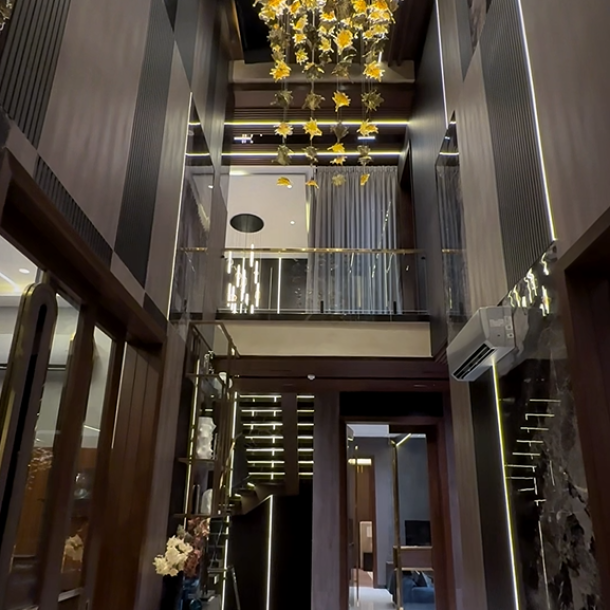 Luxurious 1 Kanal Beautiful House Availabel For Sale In DHA Lahore Phase 6-5