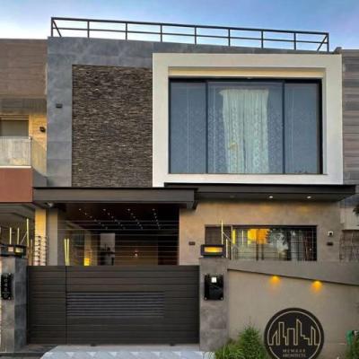 Prime Location Fully Furnished Beautiful 5 Marla House Available For Rent In DHA Lahore Phase 6