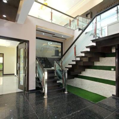 Classical Design 1 Kanal House Availabel For Sale In DHA Lahore Phase 6