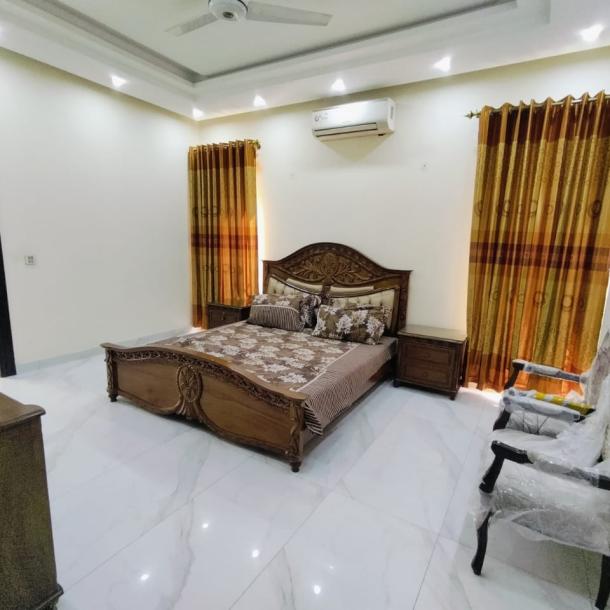 Luxurious 1 Kanal Prime Location House Available For Rent In DHA Lahore Phase 8 Block G-7