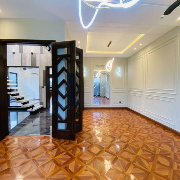Classical Design 10 Marla House Available For Sale In DHA Lahore Phase 7-9