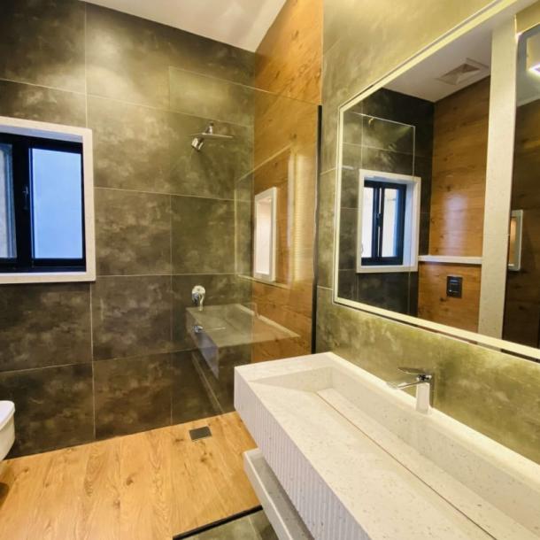 Classical Design 10 Marla House Available For Sale In DHA Lahore Phase 7-28
