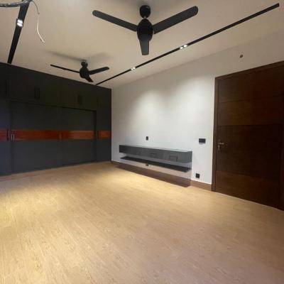 Luxurious 10 Marla House Availbale For Sale In DHA Lahore Phase 7