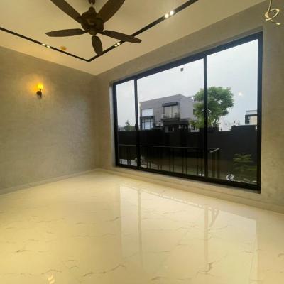 Luxurious 10 Marla House Availbale For Sale In DHA Lahore Phase 7