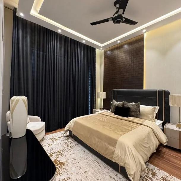 Prime Loacation Fully Furnished 1 Kanal Modern House For Sale In DHA Phase 7 Lahore Pakistan-2