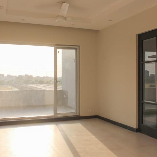 1 Kanal Beautiful House Availabel For Sale In DHA Lahore Phase 7-7